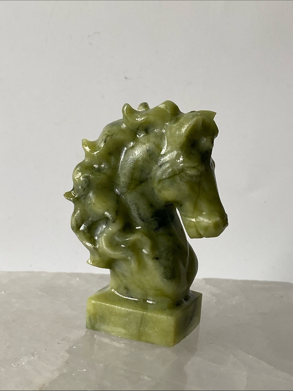 Hand-Carved Green Jade Crystal Horse Head Sculpture - Decorative Home Art